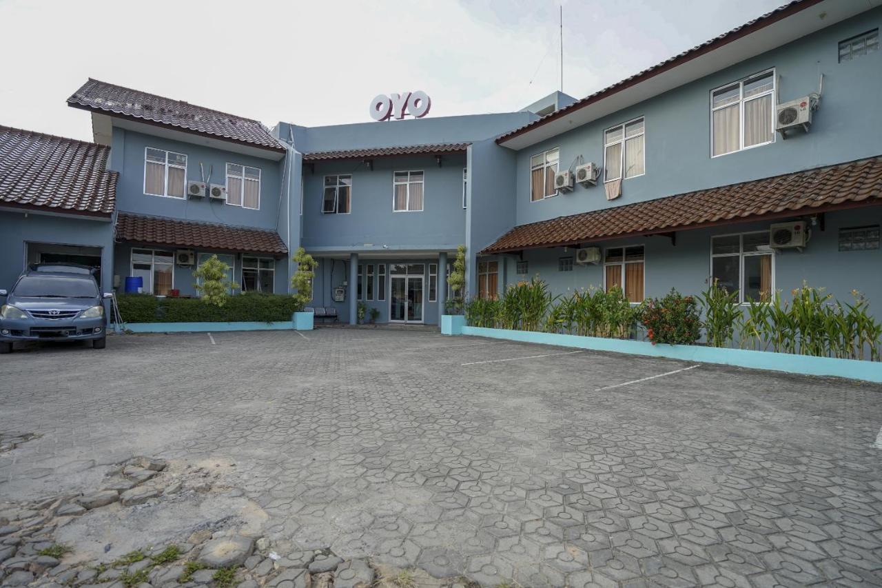 Super Oyo 1844 Bravo Residence Pangkal Pinang Exterior photo