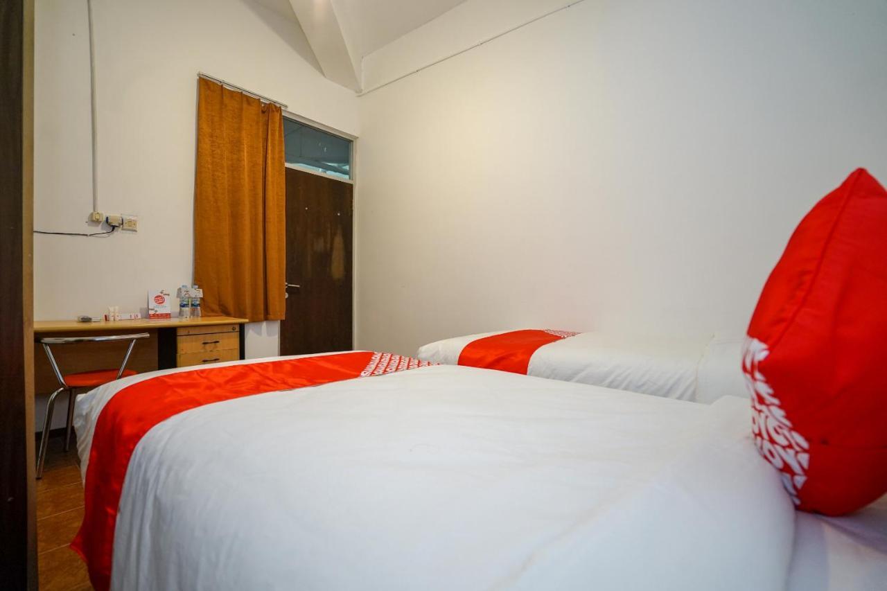 Super Oyo 1844 Bravo Residence Pangkal Pinang Exterior photo